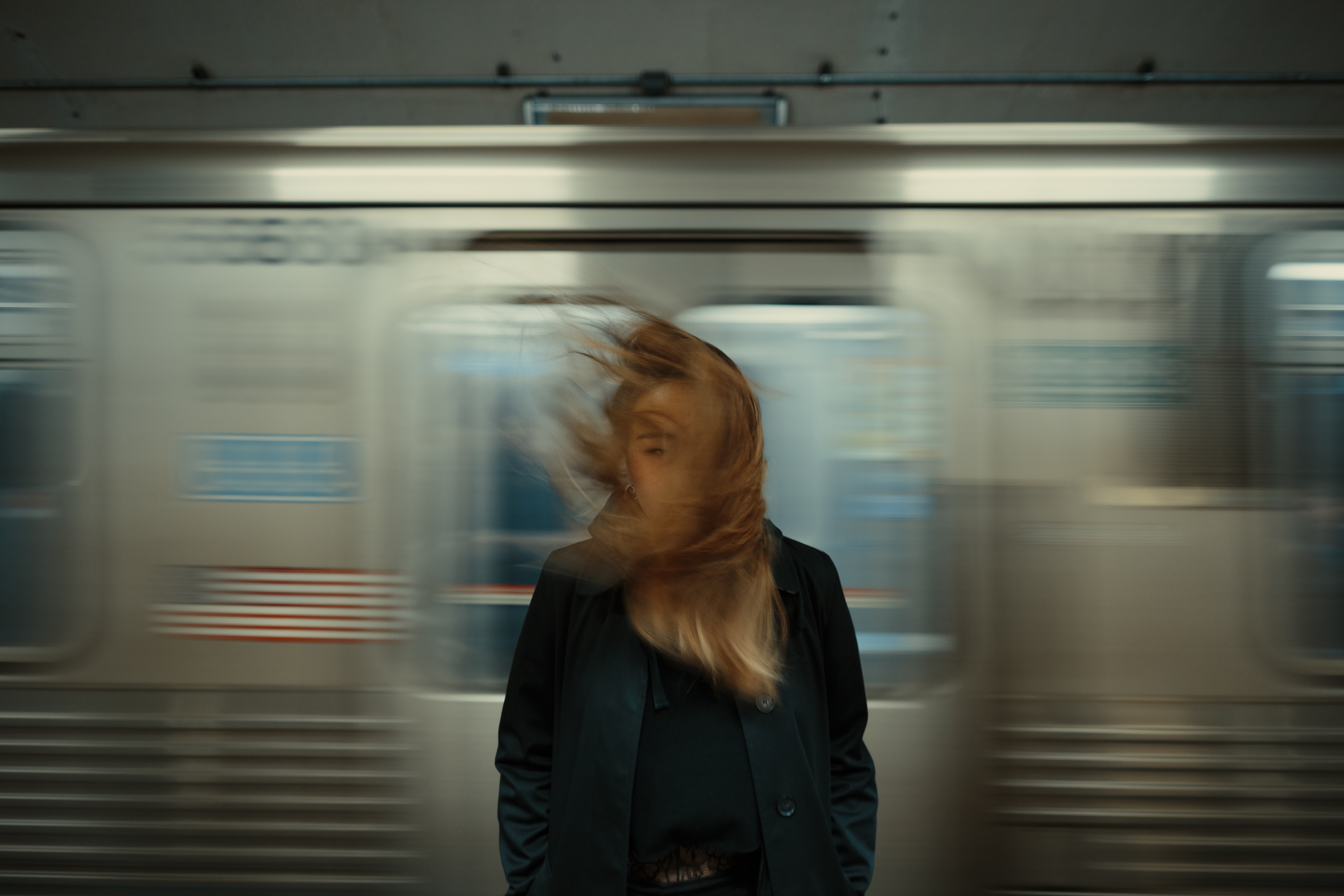metro donna capelli.jpg